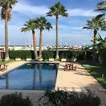 Blue Pearl, Seaside Aprtm With Pool At Latchi Marina Polis