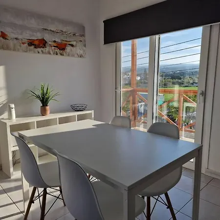 Blue Pearl, Seaside Aprtm With Pool At Latchi Marina Polis