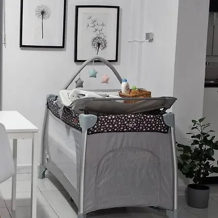 Blue Pearl, Seaside Aprtm With Pool At Latchi Marina Polis