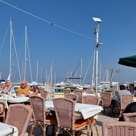 דירה Blue Pearl, Seaside Aprtm With Pool At Latchi Marina