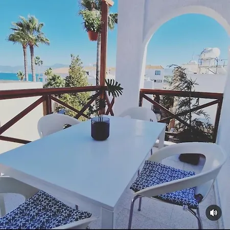 דירה Blue Pearl, Seaside Aprtm With Pool At Latchi Marina *