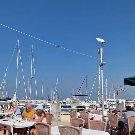 Lägenhet Blue Pearl, Seaside Aprtm With Pool At Latchi Marina *