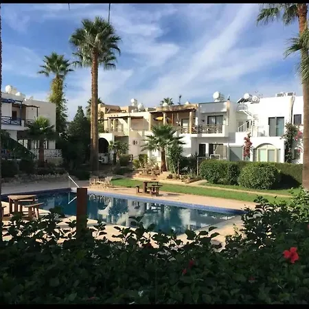 דירה Blue Pearl, Seaside Aprtm With Pool At Latchi Marina *