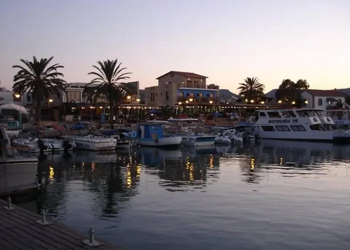 דירה Blue Pearl, Seaside Aprtm With Pool At Latchi Marina *