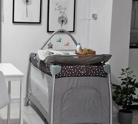 Blue Pearl, Seaside Aprtm With Pool At Latchi Marina Polis