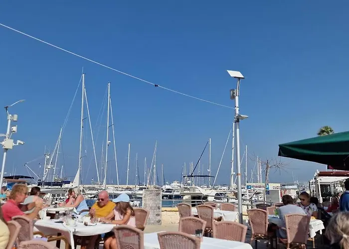 דירה Blue Pearl, Seaside Aprtm With Pool At Latchi Marina *