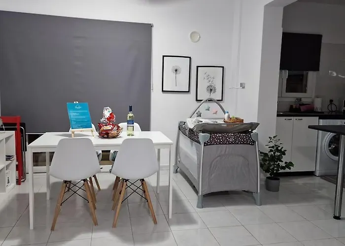 דירה Blue Pearl, Seaside Aprtm With Pool At Latchi Marina *